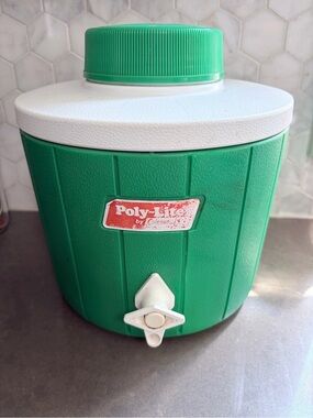 Coleman Poly-Lite Green Beverage Cooler Jug with spout